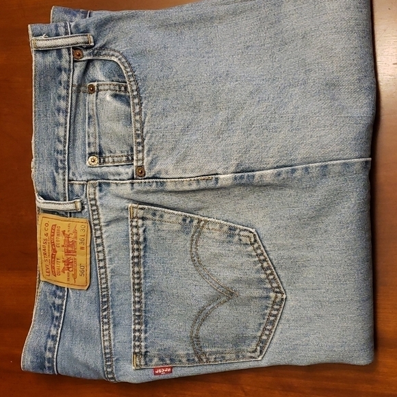Levi's 560 Comfort Fit 36x30 Distressed - Picture 15 of 15